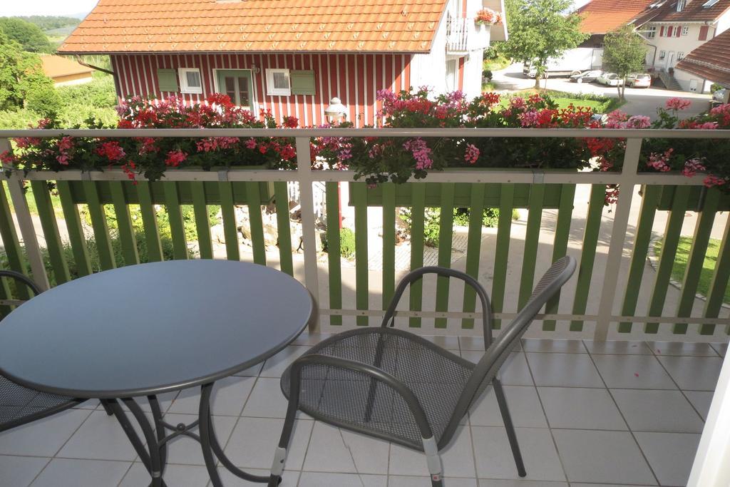 Gaestehaus Frohe Aussicht Kressbronn am Bodensee Esterno foto